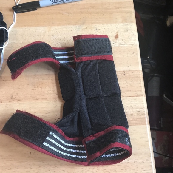 Compression Wrist weights - Picture 2 of 3